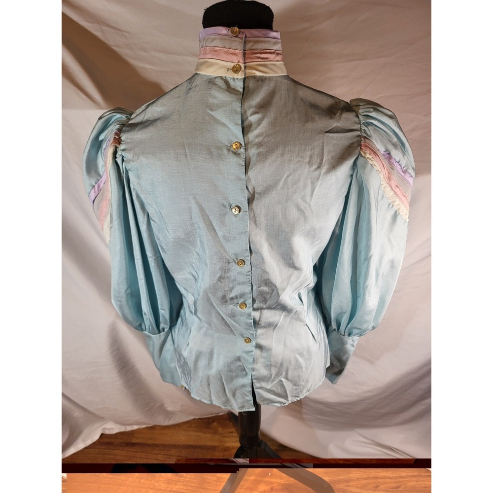 Vintage 80s Jane Elliot Sky Blue Pastel Victorian Extremely Puffed Sleeve Blouse - Picture 6 of 7